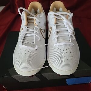 Nike Alpha Huarache Elite White  Gold  9.5 Softball Cleats C122209101New